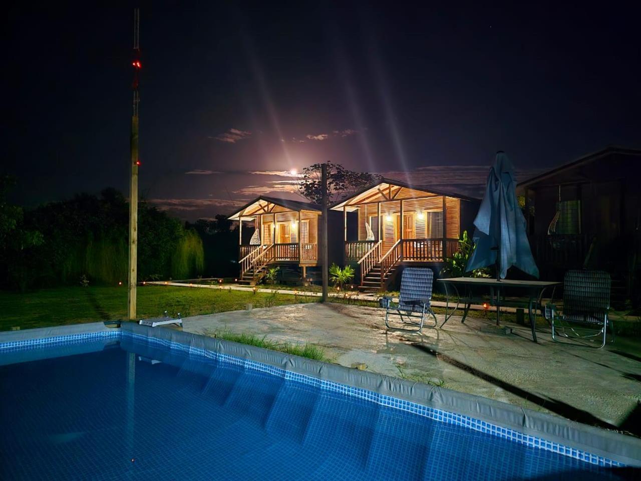 Tuquil-Ha Bed & Breakfast Ladyville Ngoại thất bức ảnh