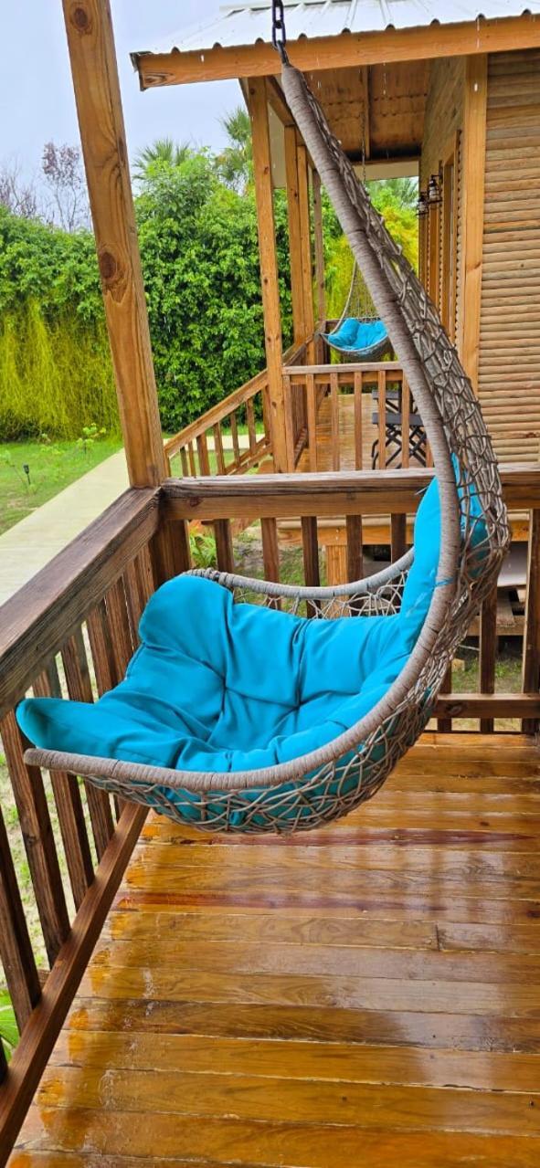 Tuquil-Ha Bed & Breakfast Ladyville Ngoại thất bức ảnh